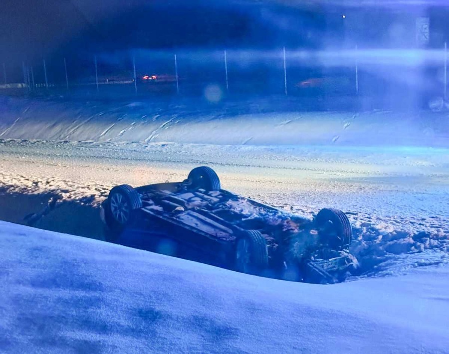 Dachował autem. Miał ponad pół promila